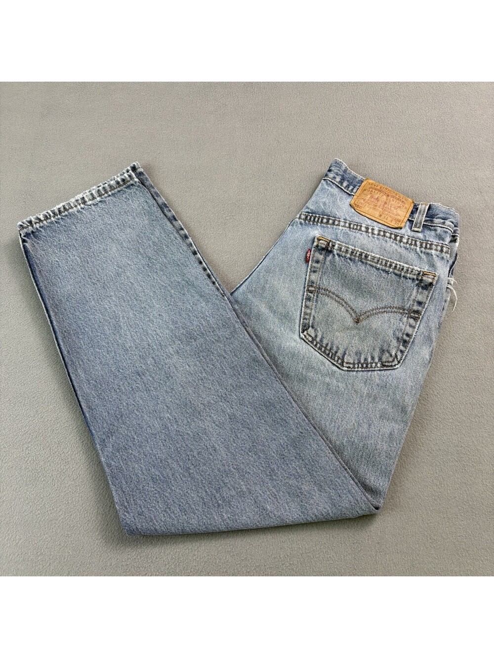 Vintage Levi’s 550 Relaxed Fit Denim Jeans Size 34 (Fit 32 x 29 in.) USA Made